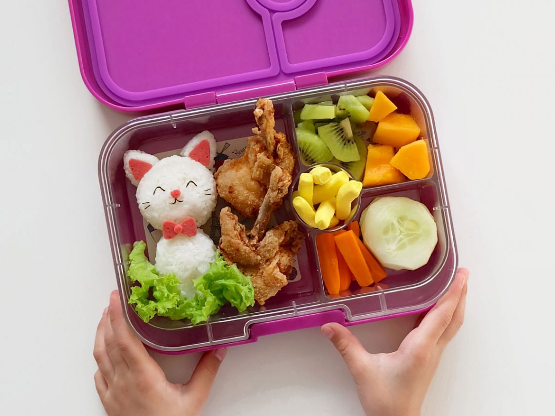 Lunchbox Love: Cat Bento inside The Yumbox