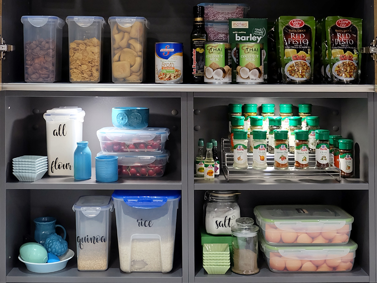 Pantry Play with Mothers Who Brunch and Lock and Lock PH. Sticker Labels by Happy Inc PH