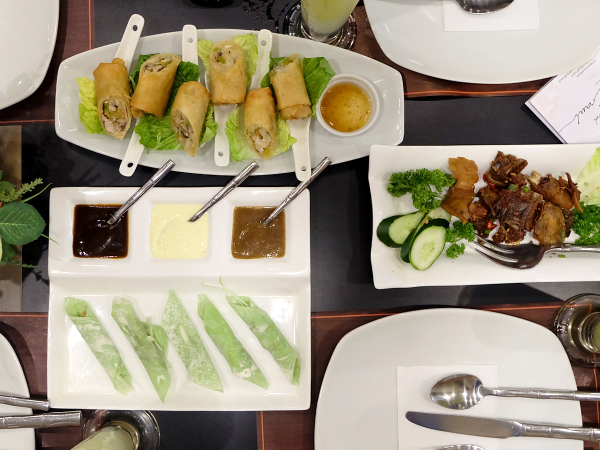 In The Mood Food Crawl with Mother's Who Brunch and Evia Lifestyle Center: Mesa In The Mood Food Crawl with Mother's Who Brunch and Evia Lifestyle Center: Mesa