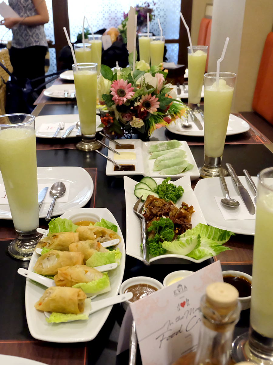 In The Mood Food Crawl with Mother's Who Brunch and Evia Lifestyle Center: Mesa In The Mood Food Crawl with Mother's Who Brunch and Evia Lifestyle Center: Mesa