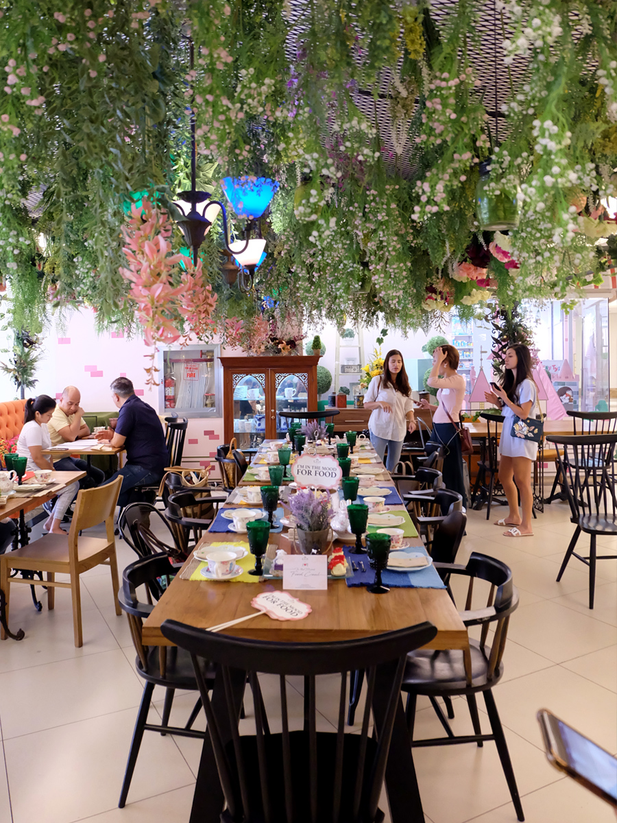 In The Mood Food Crawl with Mother's Who Brunch and Evia Lifestyle Center: The Cheesecake Fairy In The Mood Food Crawl with Mother's Who Brunch and Evia Lifestyle Center: The Cheesecake Fairy