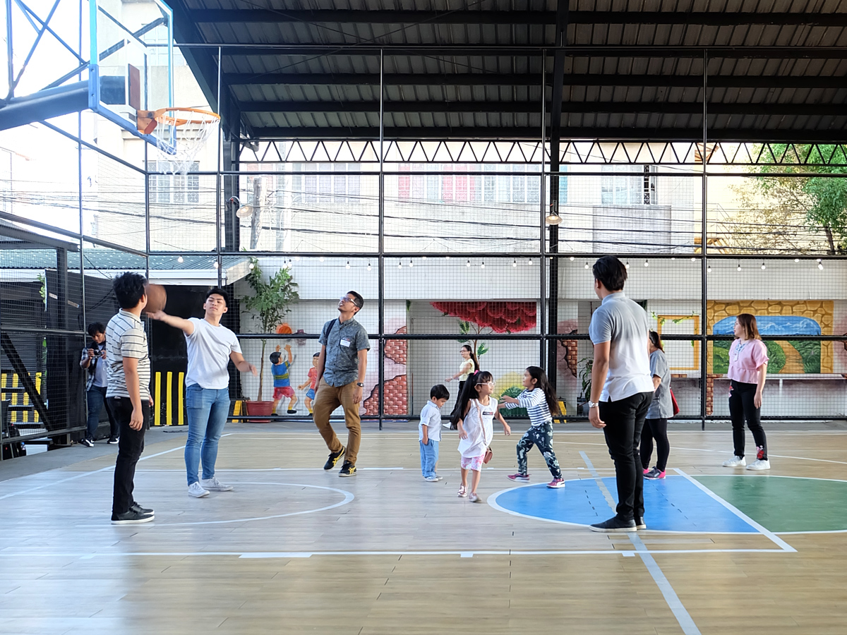 Hoops and Noms: Taft Food by the Court