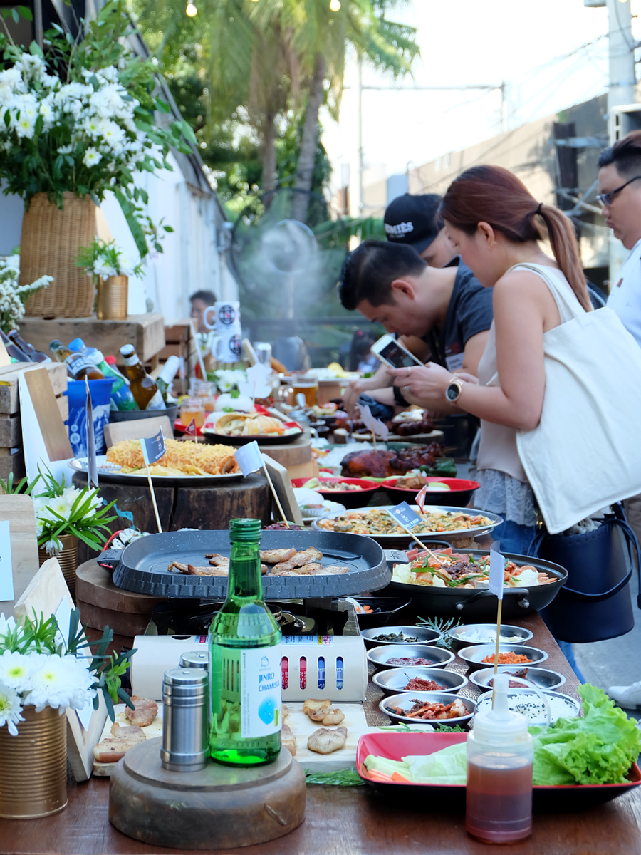 Hoops and Noms: Taft Food by the Court