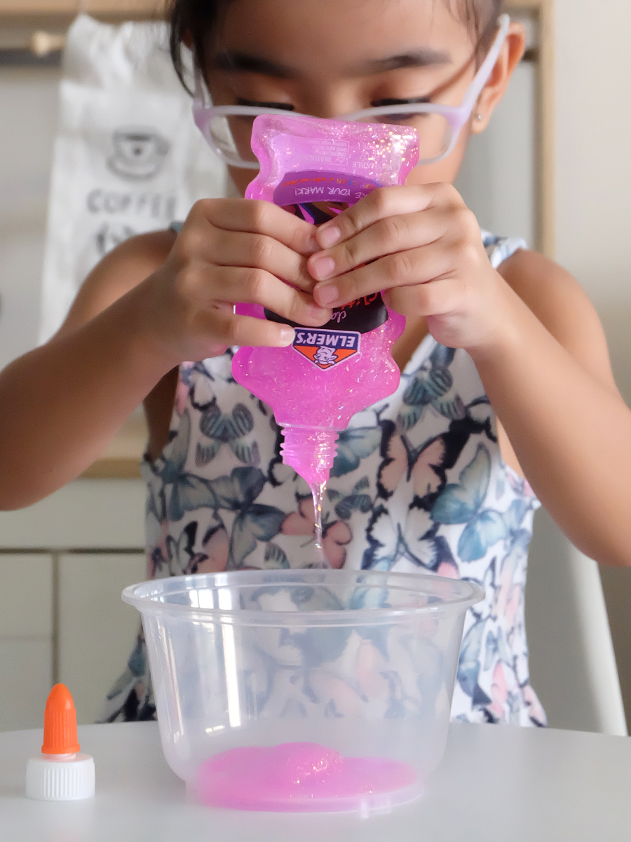 Mess-Free Glitter Slime with only 3 Ingredients Mess-Free Glitter Slime with only 3 Ingredients