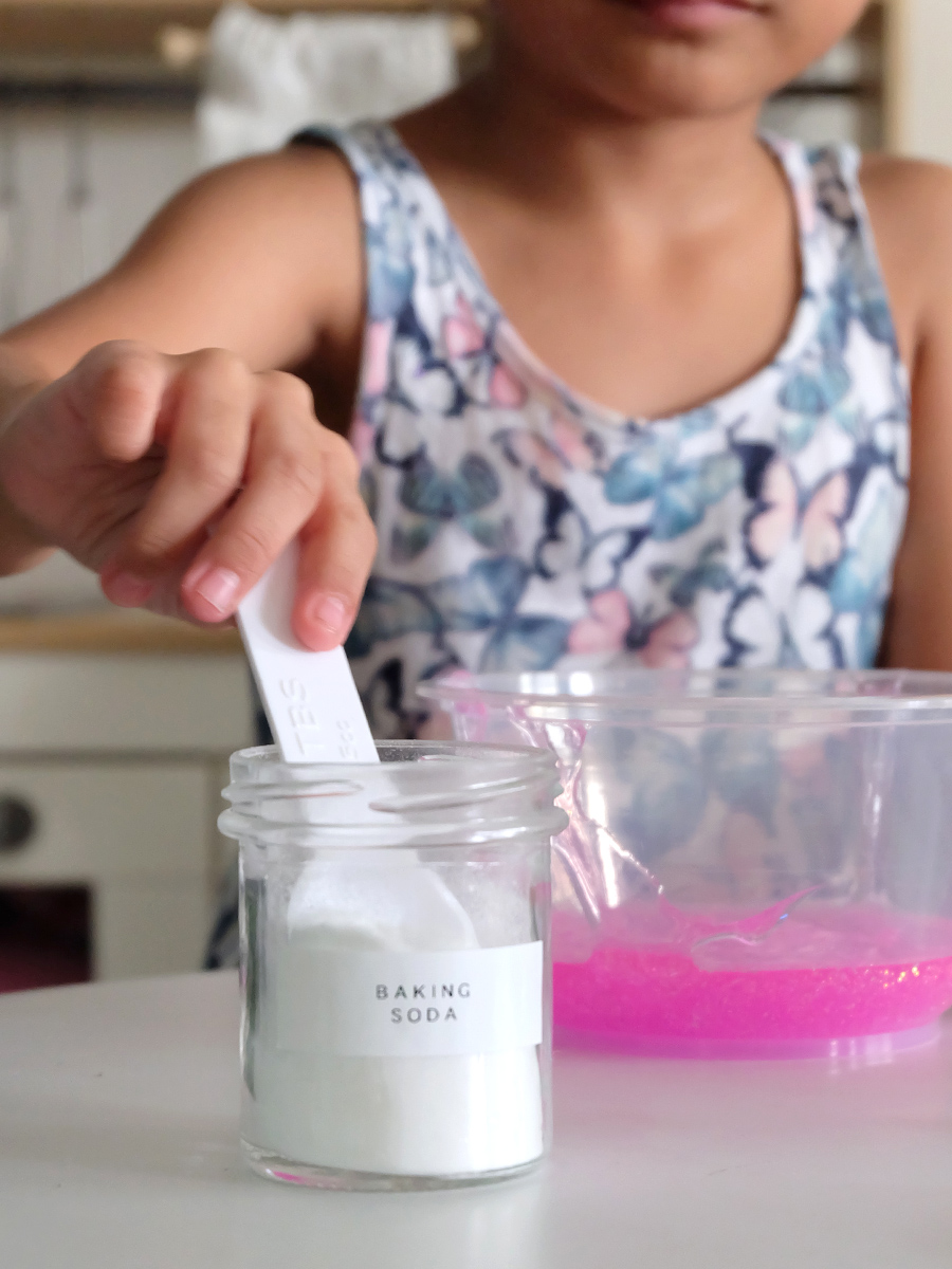 Mess-Free Glitter Slime with only 3 Ingredients Mess-Free Glitter Slime with only 3 Ingredients