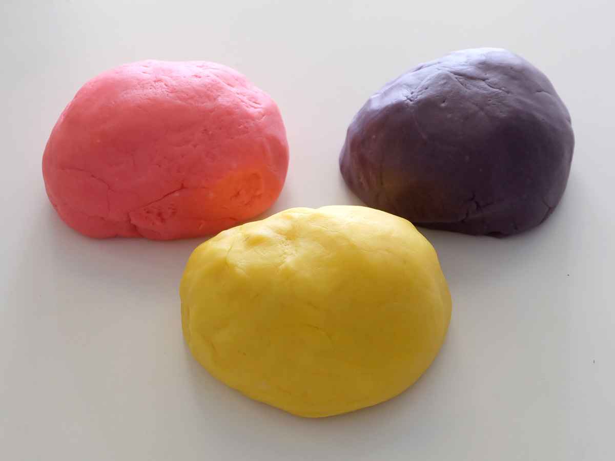 Easy Peasy Homemade Play Dough Recipe Easy Peasy Homemade Play Dough Recipe